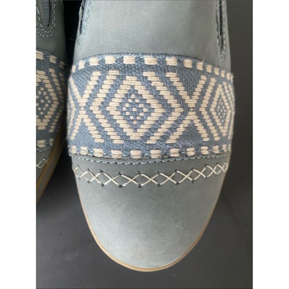NEW Earth Origins Steel Blue Embroidered Nubuck Slip-Ons Bailey Flats Shoes Sz 9 - Picture 3 of 14